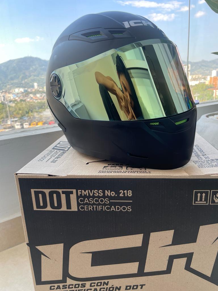 CASCO ICH 501 CON VISERA DORADA