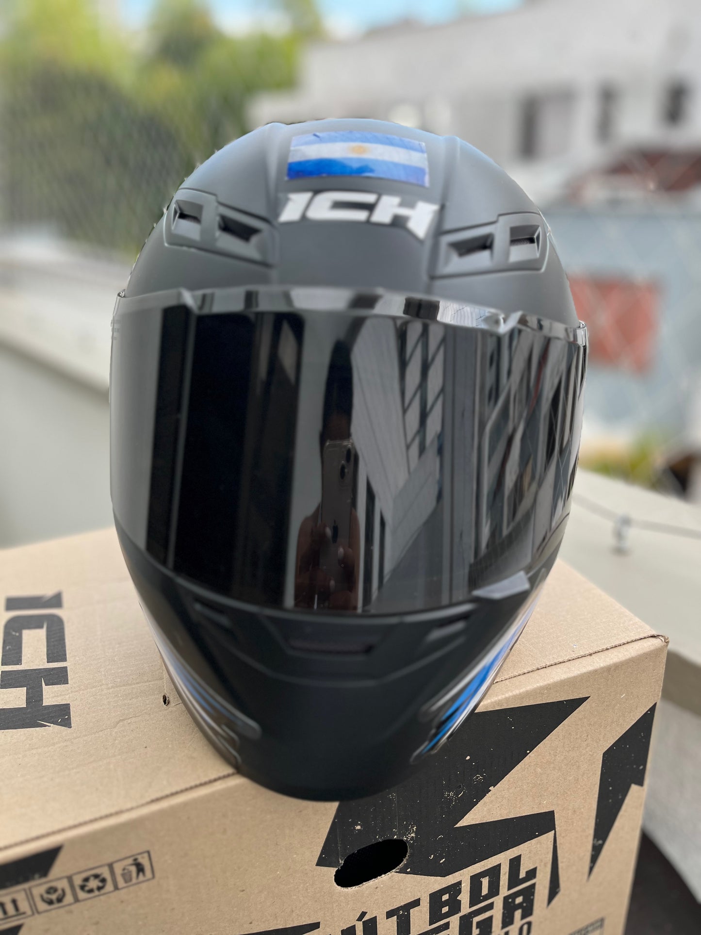 Casco ICH 501  Argentina  Mundial 2026 Doble Visera Negra y Transparente + Kit Mundialista Calcomanias Removible
