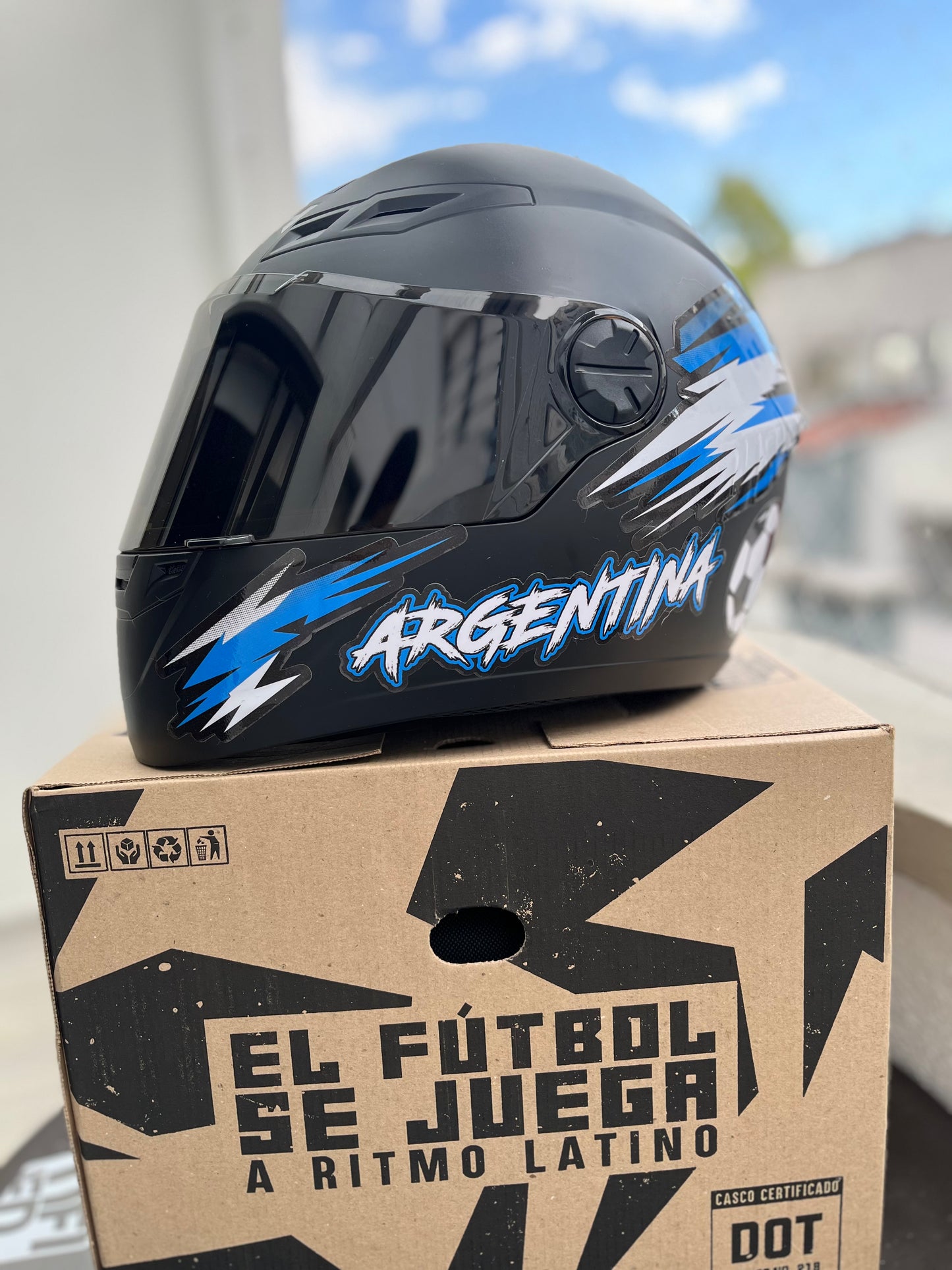 Casco ICH 501  Argentina  Mundial 2026 Doble Visera Negra y Transparente + Kit Mundialista Calcomanias Removible