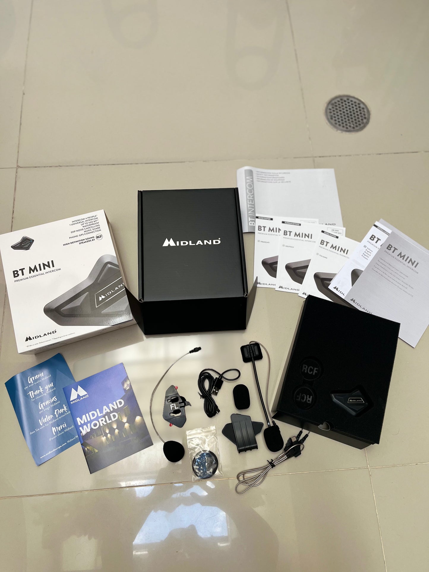 Intercomunicador Midland BT Mini para Casco de Moto Bluetooth | Intercom Moto Universal 4 Personas con Cancelación de Ruido, Música, GPS y Resistente al Agua