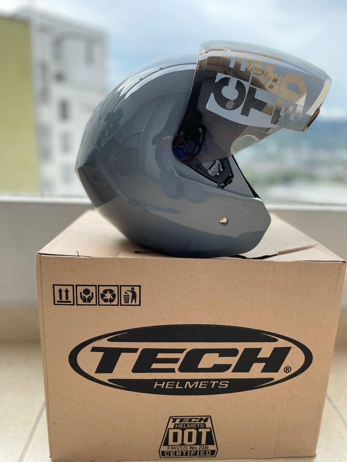 CASCO TECH T10 GRIS VISERA HUMO