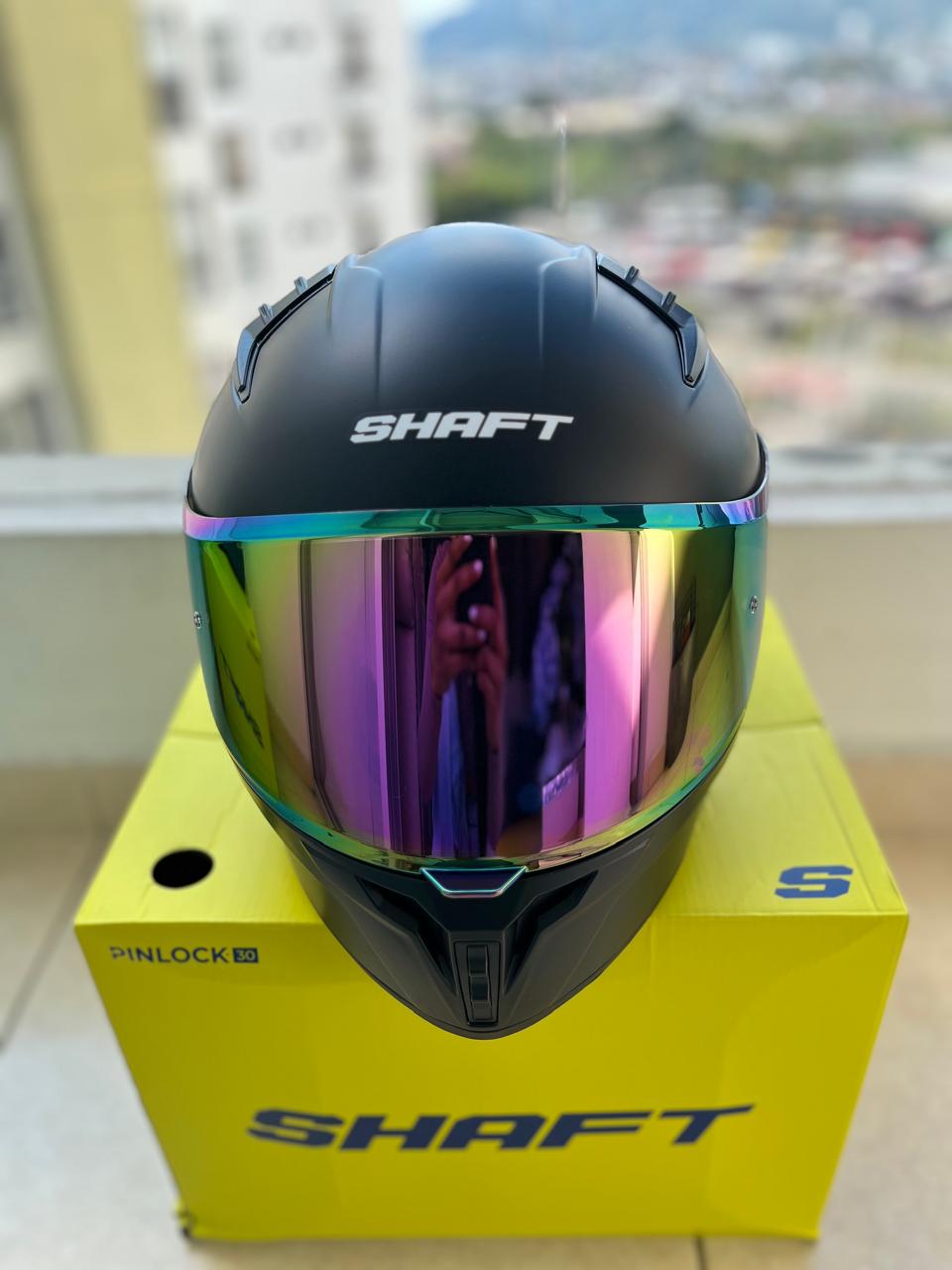 CASCO SHAFT 504 DV  NEGRO CON FUCSIA VISERA TORNASOL Y TRANSPARENTE
