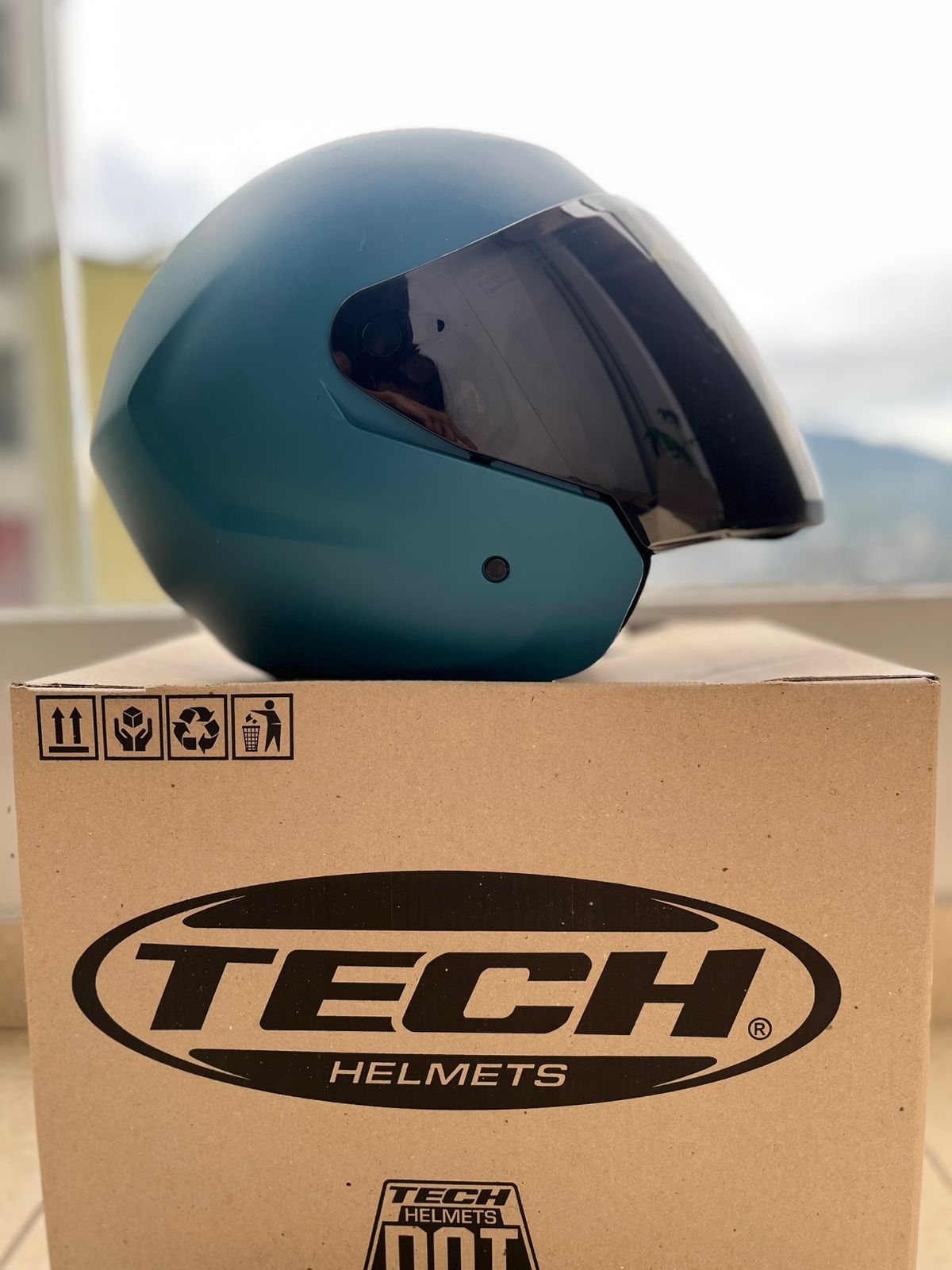 CASCO TECH  T10 ABIERTO AZUL OSCURO VISERA NEGRA
