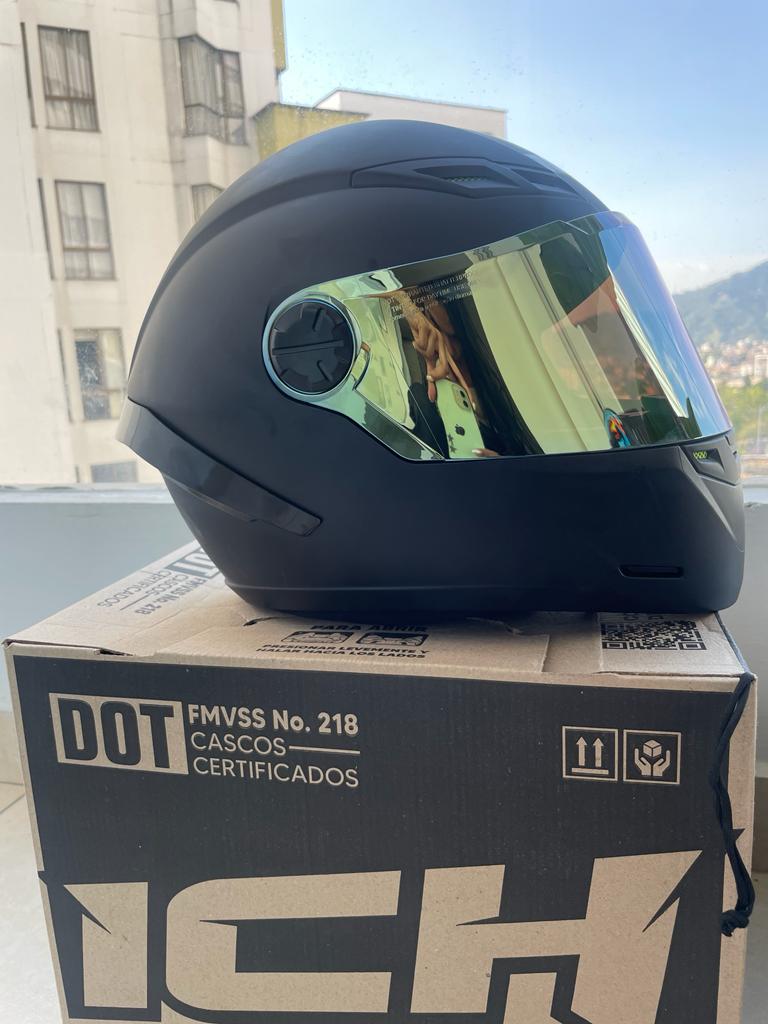 CASCO ICH 501 CON VISERA DORADA